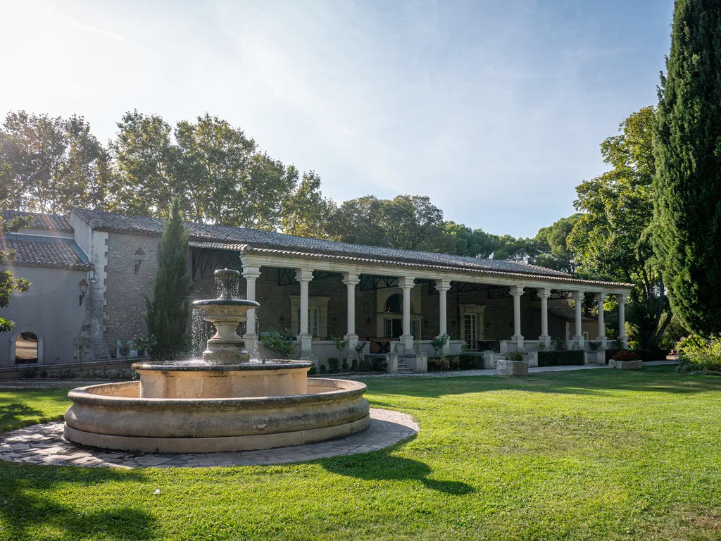 Jardins, fontaine et Préau au Domaine du Grand Malherbes