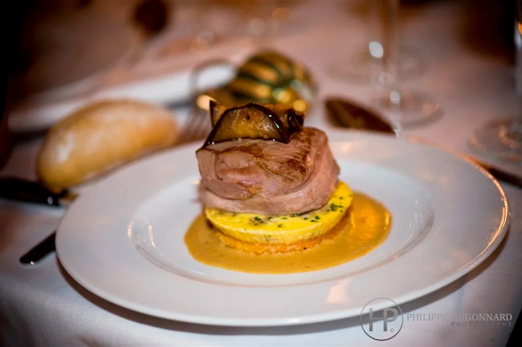 Plat servi à l'assiette