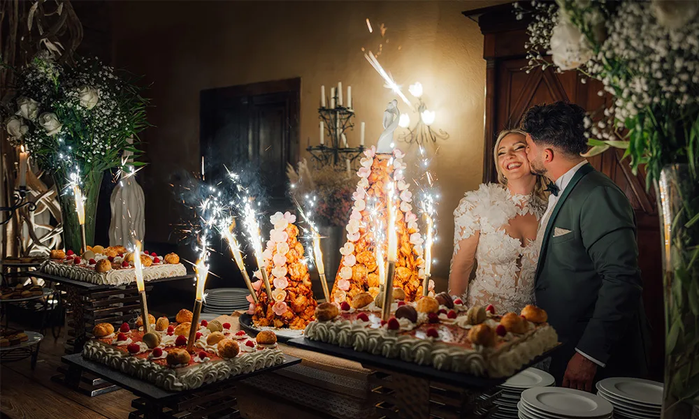 Gateau et couple maries grand malherbes