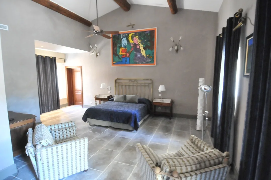 61 FA5 E5 A 397 B 4198 A488 0 EE0 BB696954 1 105 c